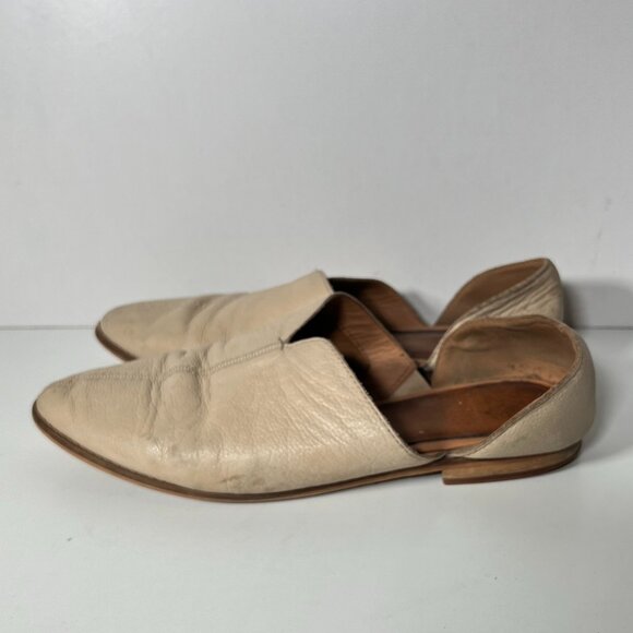 Frye Shoes - Frye Flats Size 10.5 Beige